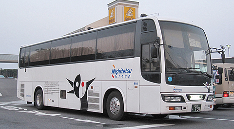西鉄高速バス「さぬきＥＸＰ福岡号」　3802　壇ノ浦パーキングエリアにて　201005