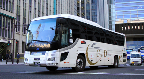 西日本JRバス「グラン中央ドリーム140号」　2053　アイキャッチ用　480