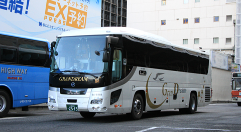 中国JRバス「百万石ドリーム広島2号」　641-8969　アイキャッチ用　480