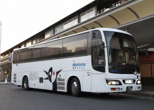 西鉄高速バス「さぬきEXP福岡号」・796(H24.10.05 坂出駅にて)                           