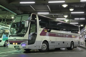 阪急バス「えひめ号」3233         
