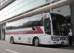 阪急バス「えひめ号」・827         